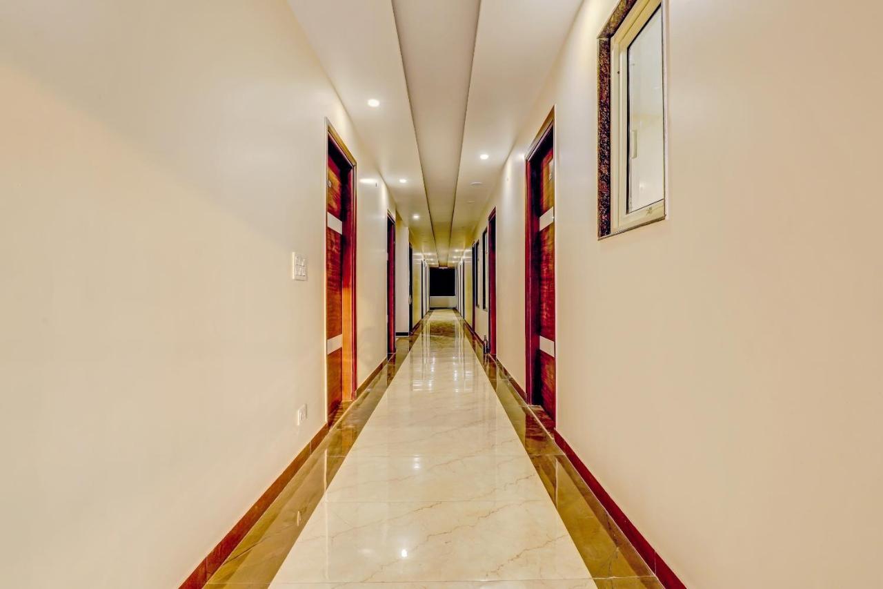 Collection O Hotel Aditya Palace Near Leisure Valley Park Gurgáon Exteriér fotografie